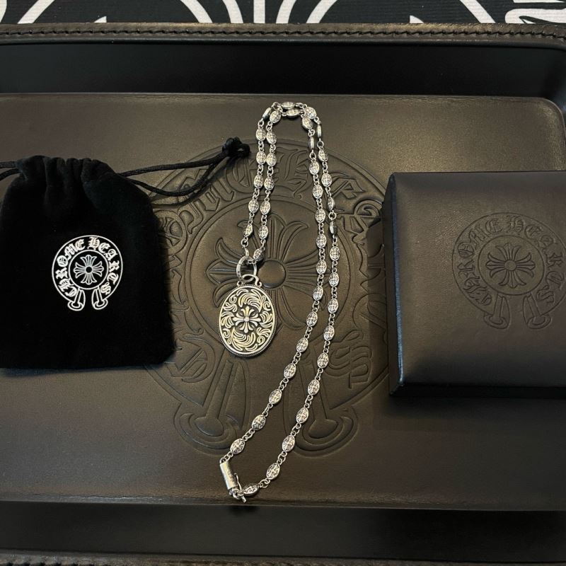 Ch*0me He**ts necklaces